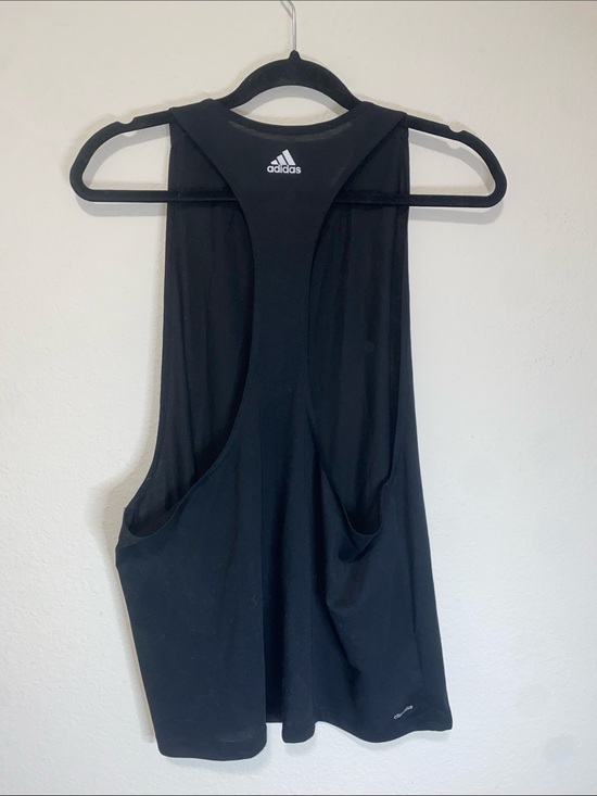adidas Tops - 💋Adidas Climate Women’s XL black tank top!